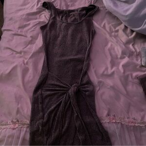 Elegant Grey Sleeveless Dress With Texture